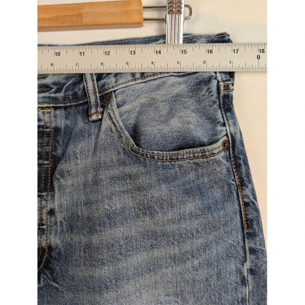 Levi's 501 Premium Jeans Mens 34x30.5 Crinkle Distressed Blue Real Leather Patch
